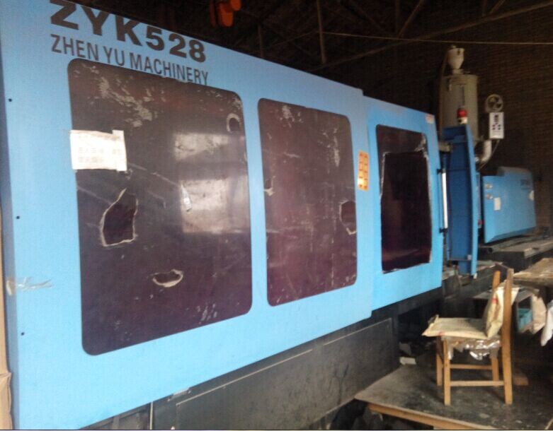 專業回收各種注塑機，等設備，18920137719